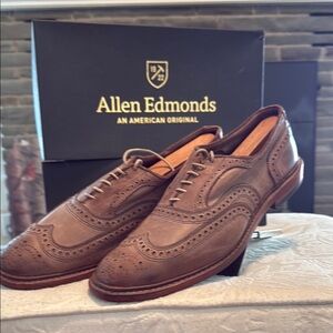 Allen Edmonds Men's Brown Oxford Shoes